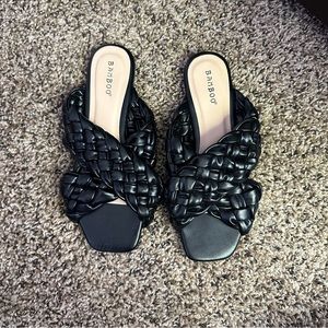 Twisted braid criss cross sandals🖤